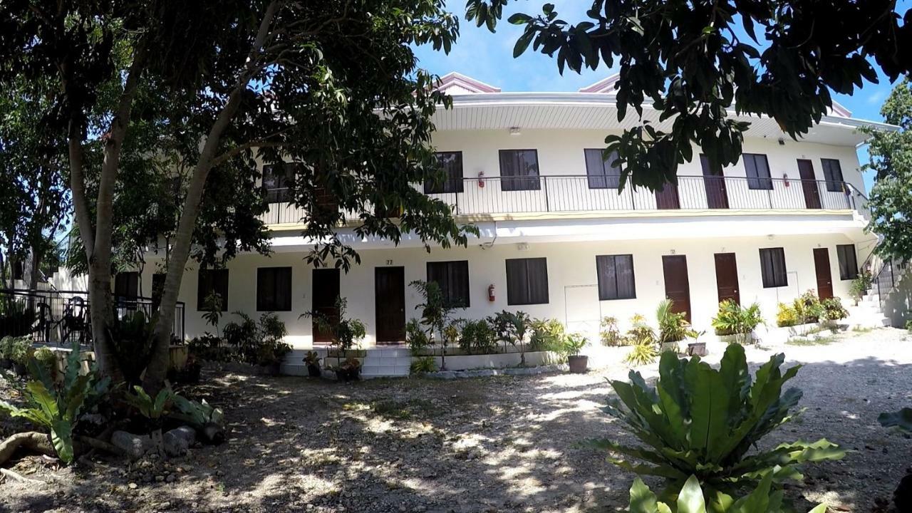 Reddoorz Premium @ Napaling Point Tangnan Hotel Exterior photo